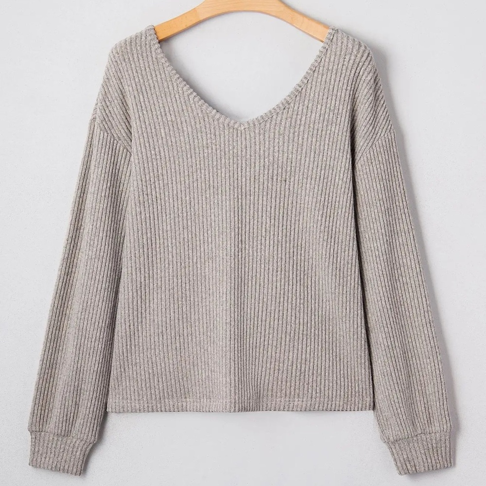 Bow Back V-Neck Ribbed Sweater - Gray - Picture 3 of 4